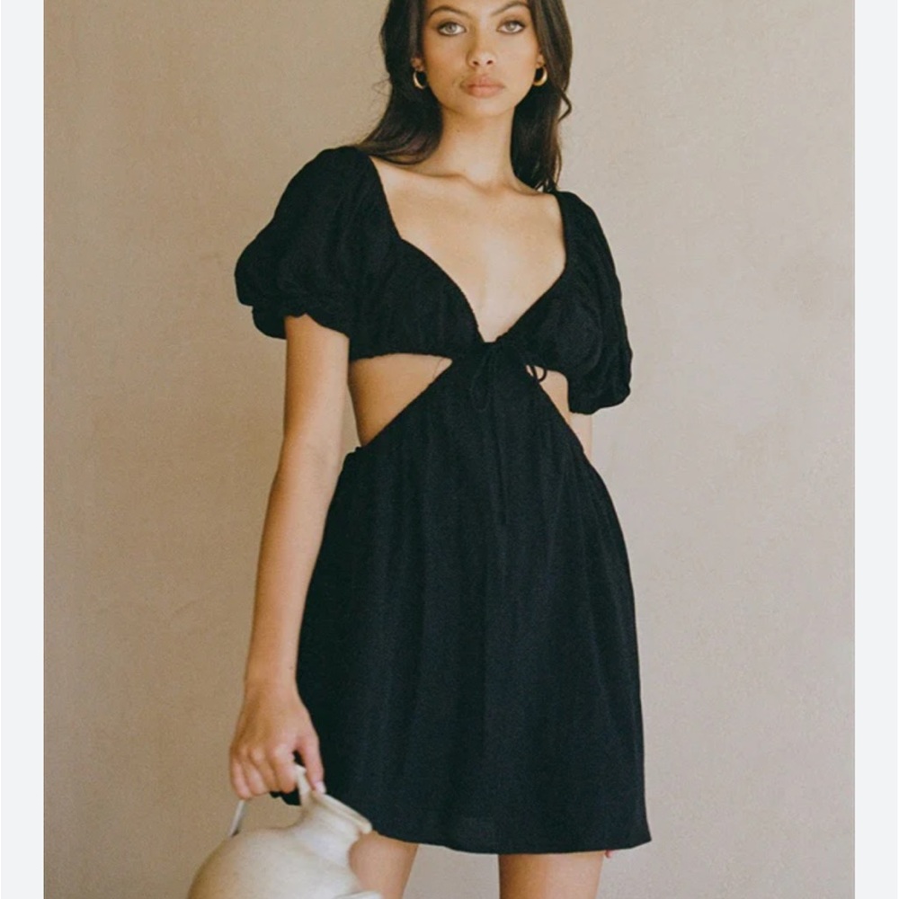 Sabo eilish cut out dress in black